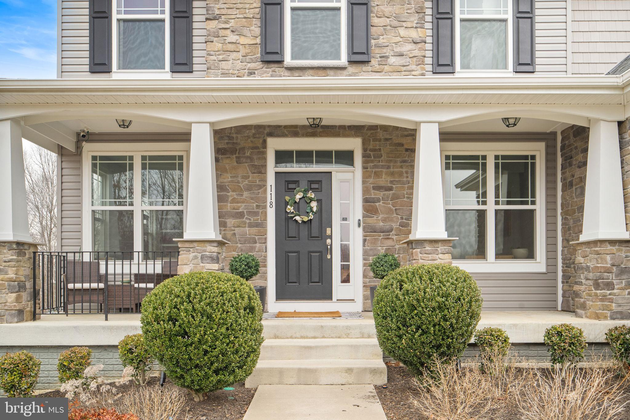 LIBERTY HALL - Residential