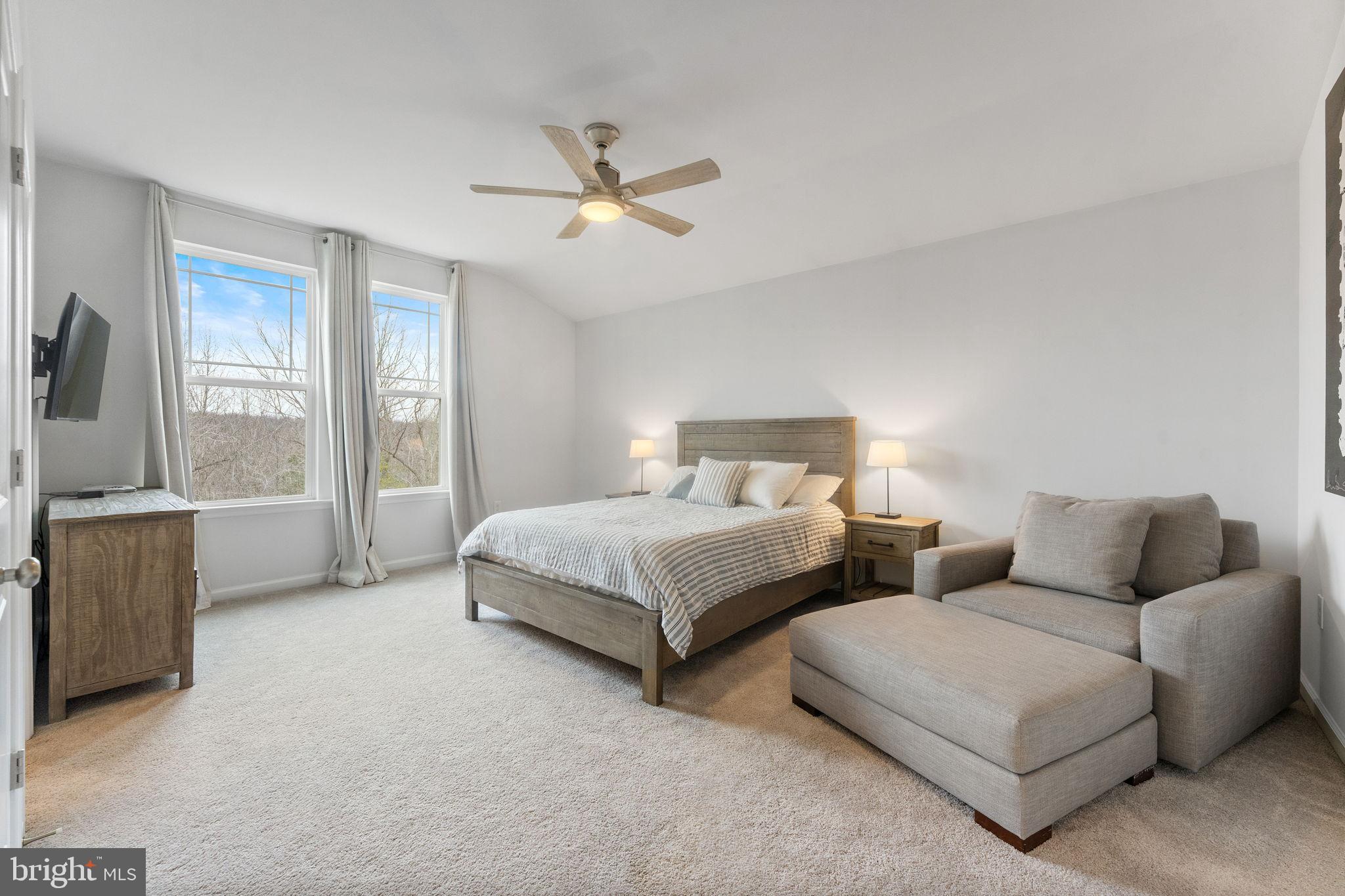 LIBERTY HALL - Residential