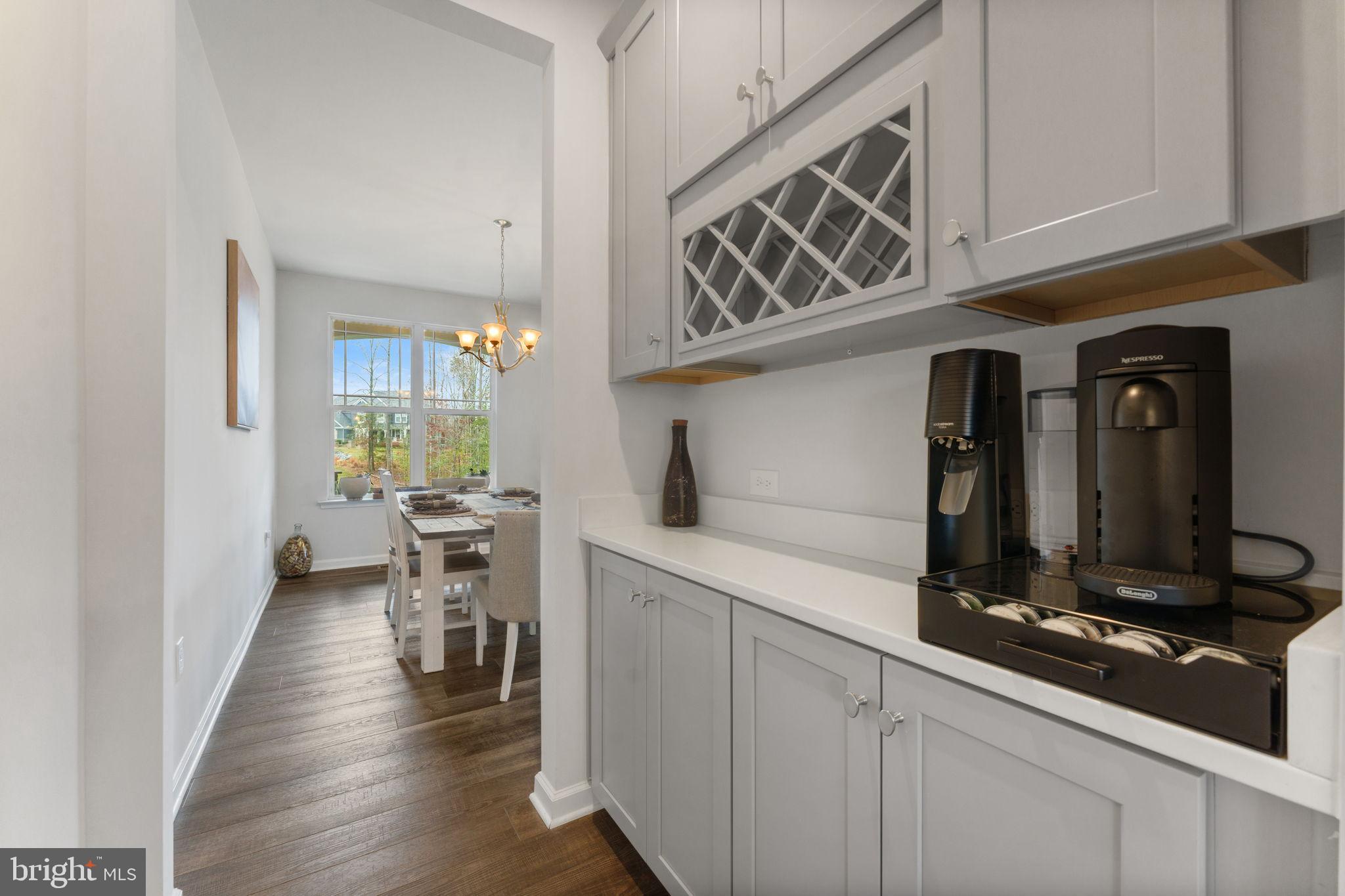 LIBERTY HALL - Residential