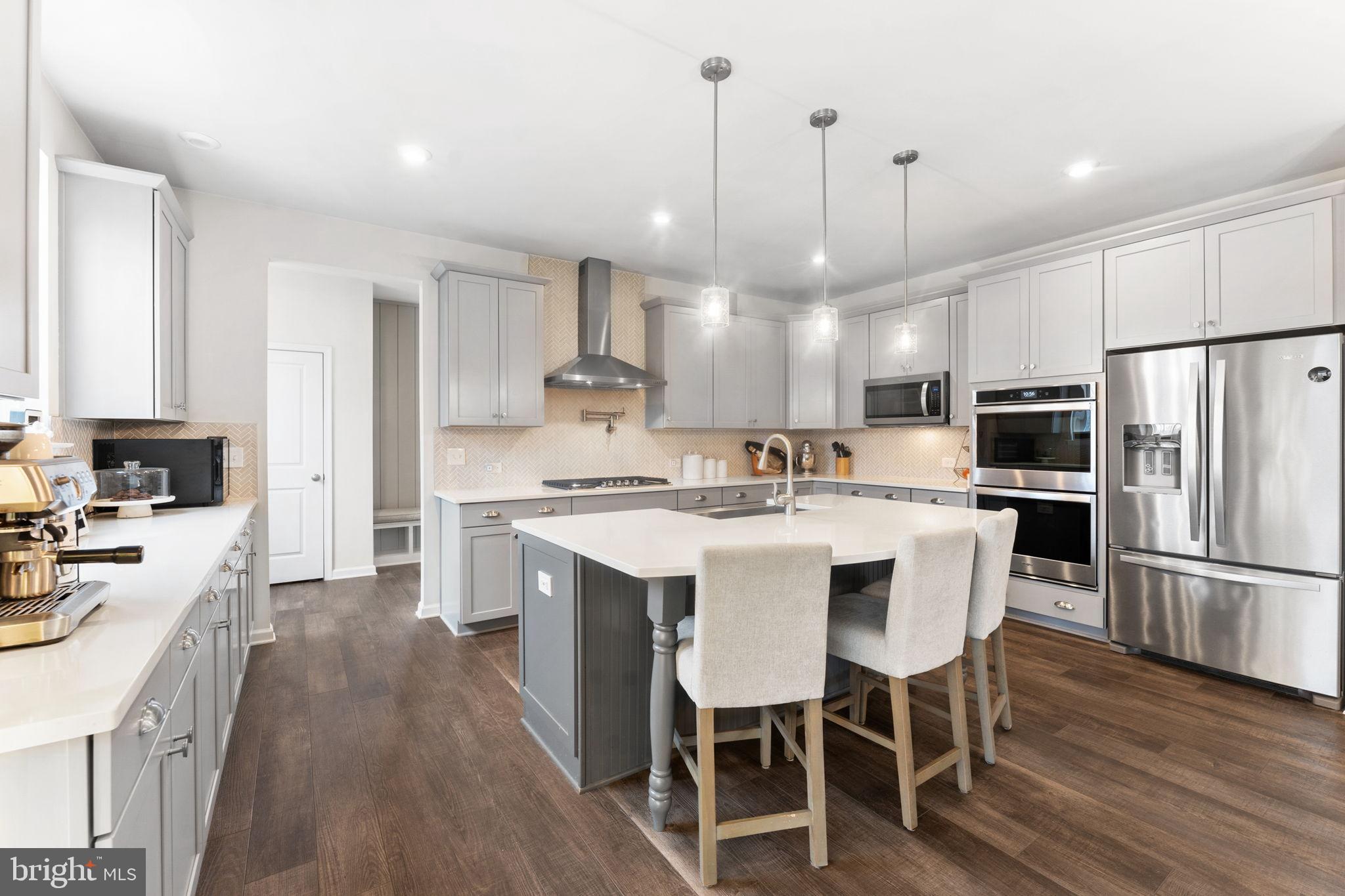 LIBERTY HALL - Residential