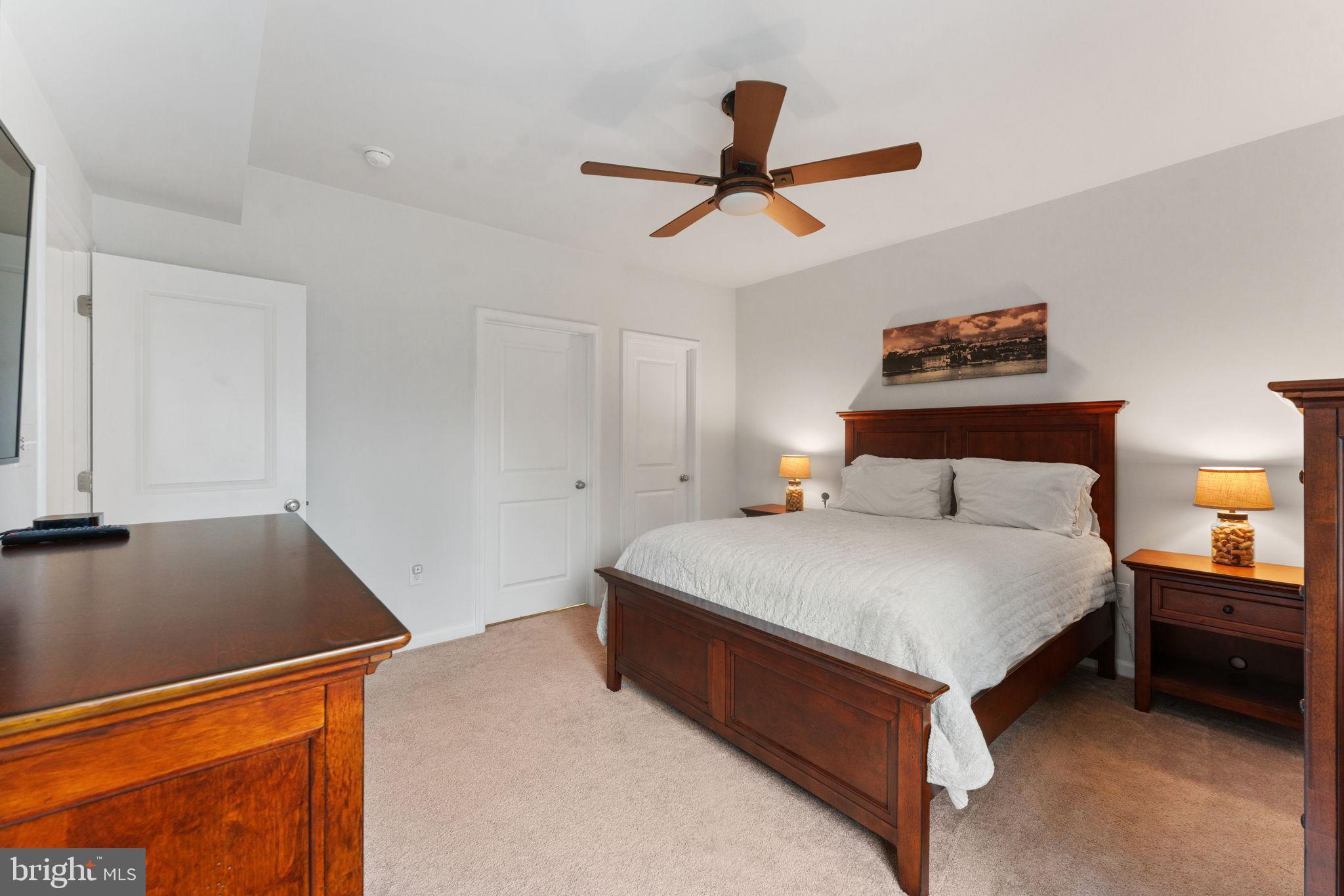 LIBERTY HALL - Residential