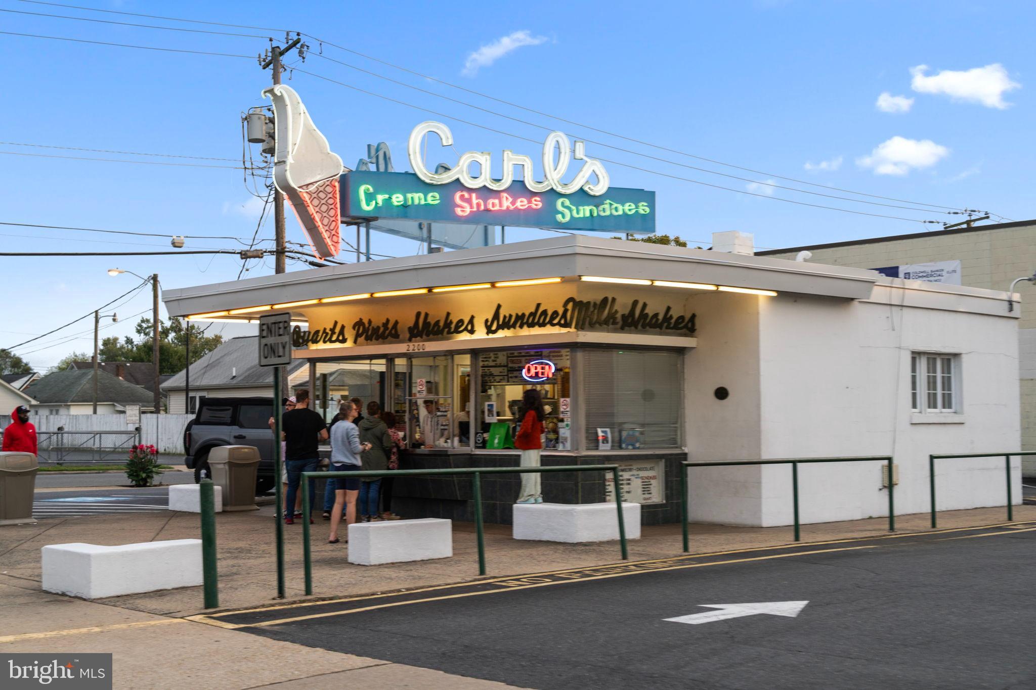 LIBERTY HALL - Residential