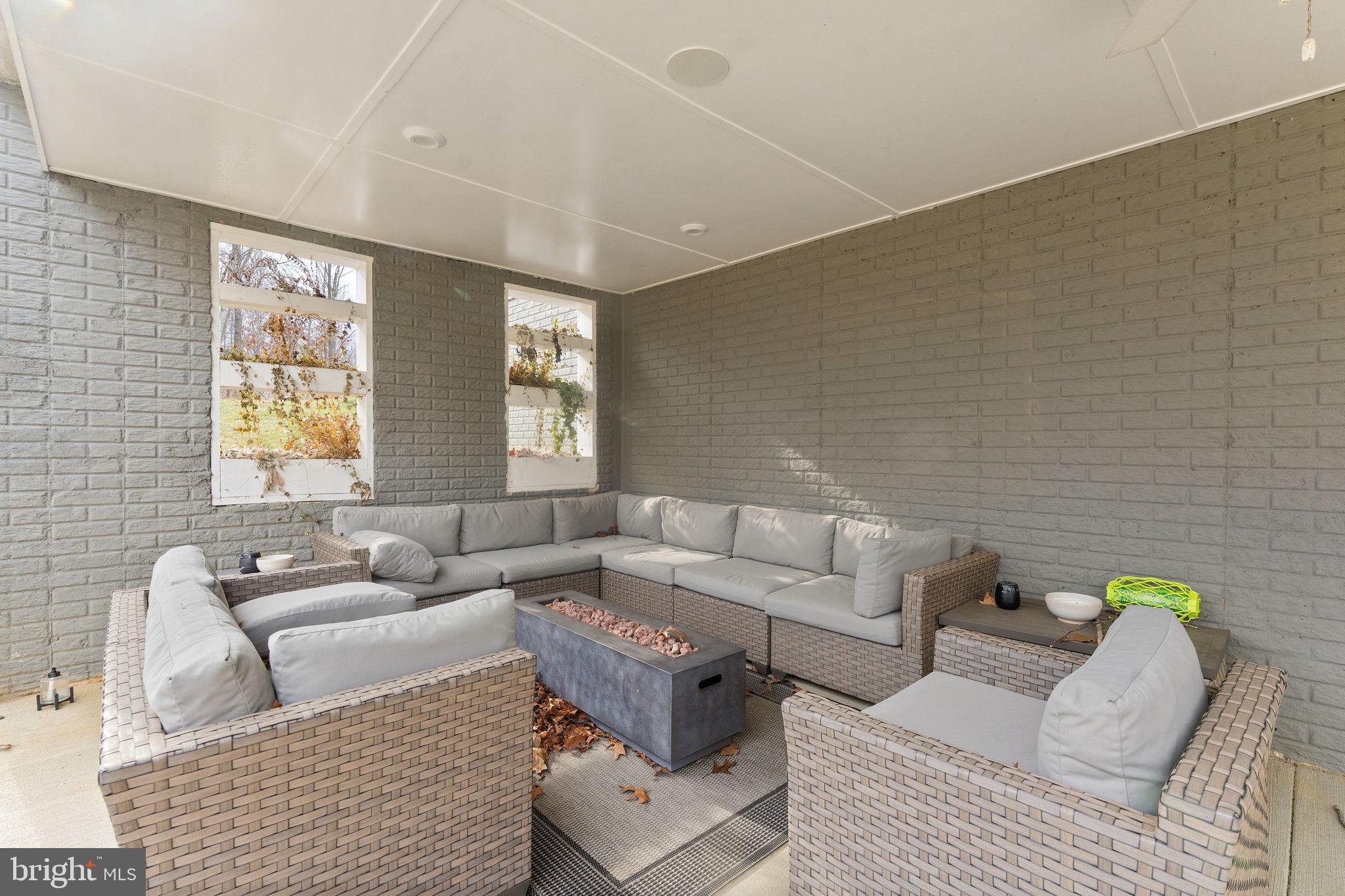 LIBERTY HALL - Residential