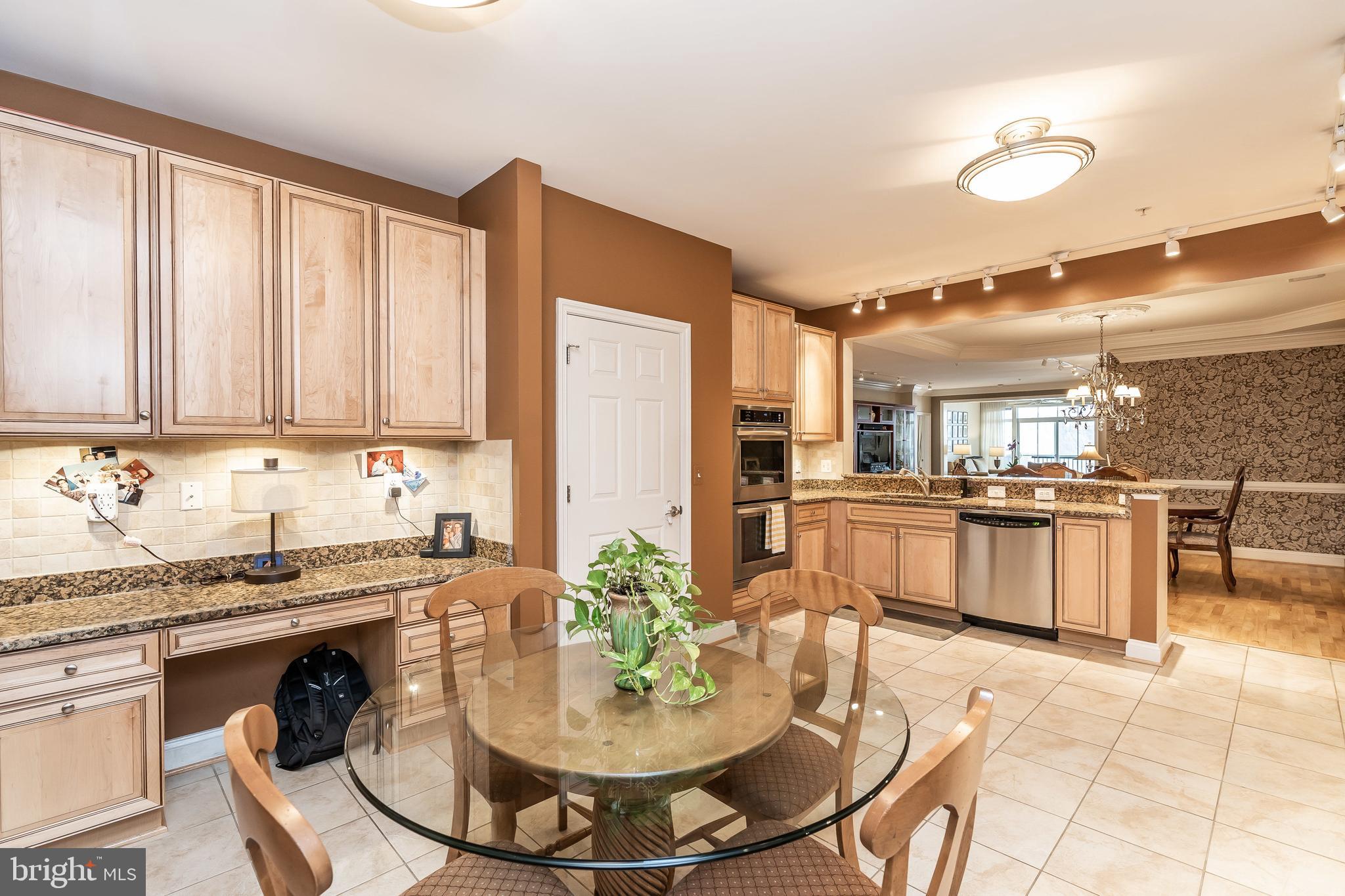 THE BLUFFS AT QUARRY LAKE - Residential