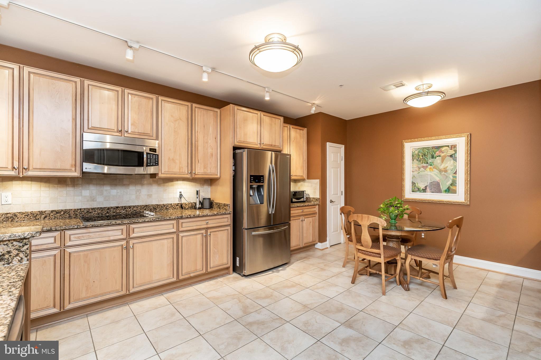 THE BLUFFS AT QUARRY LAKE - Residential