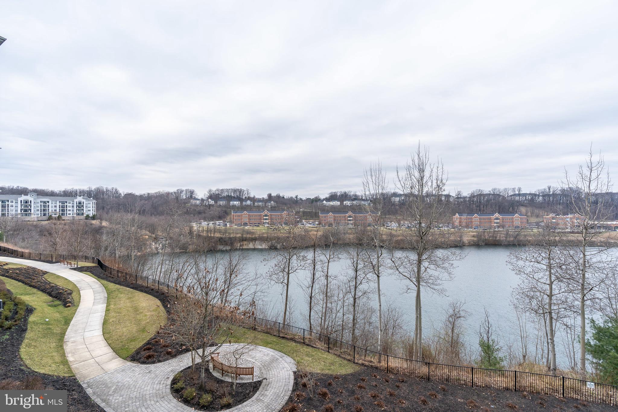 THE BLUFFS AT QUARRY LAKE - Residential