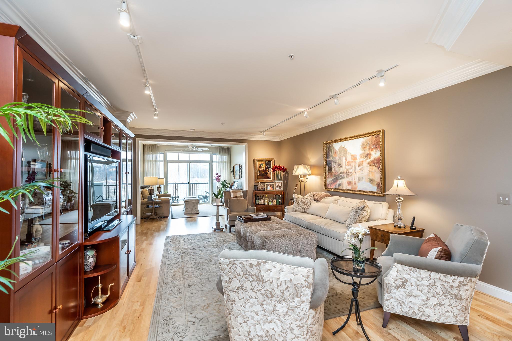 THE BLUFFS AT QUARRY LAKE - Residential