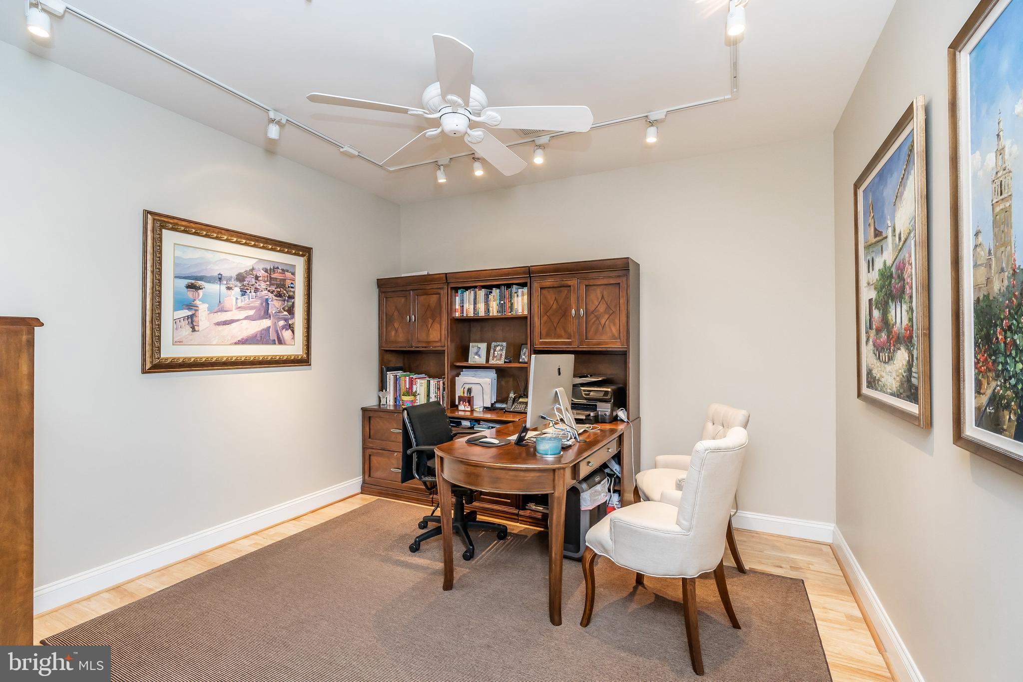 THE BLUFFS AT QUARRY LAKE - Residential