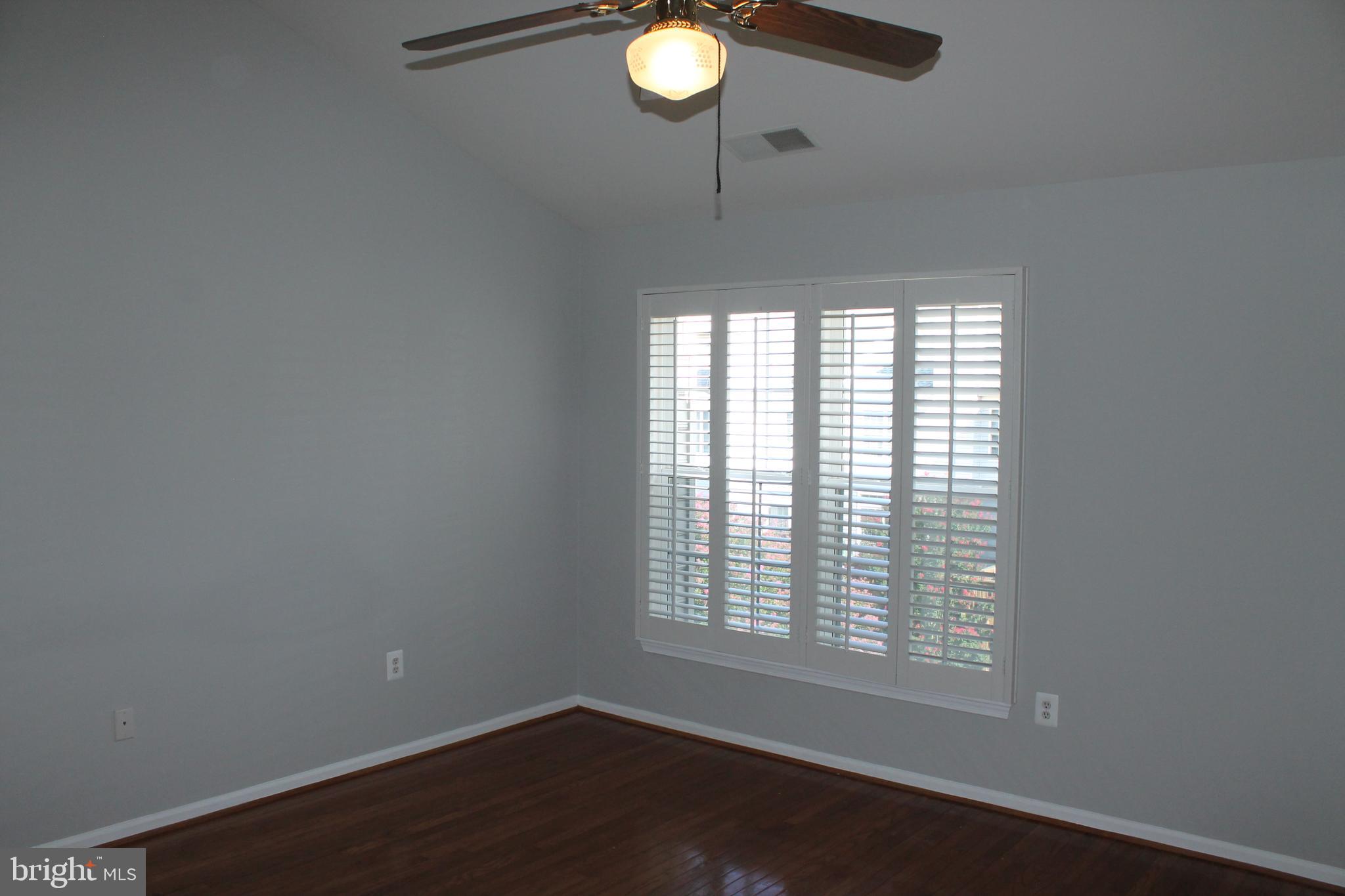 POTOMAC LAKES - Residential Lease