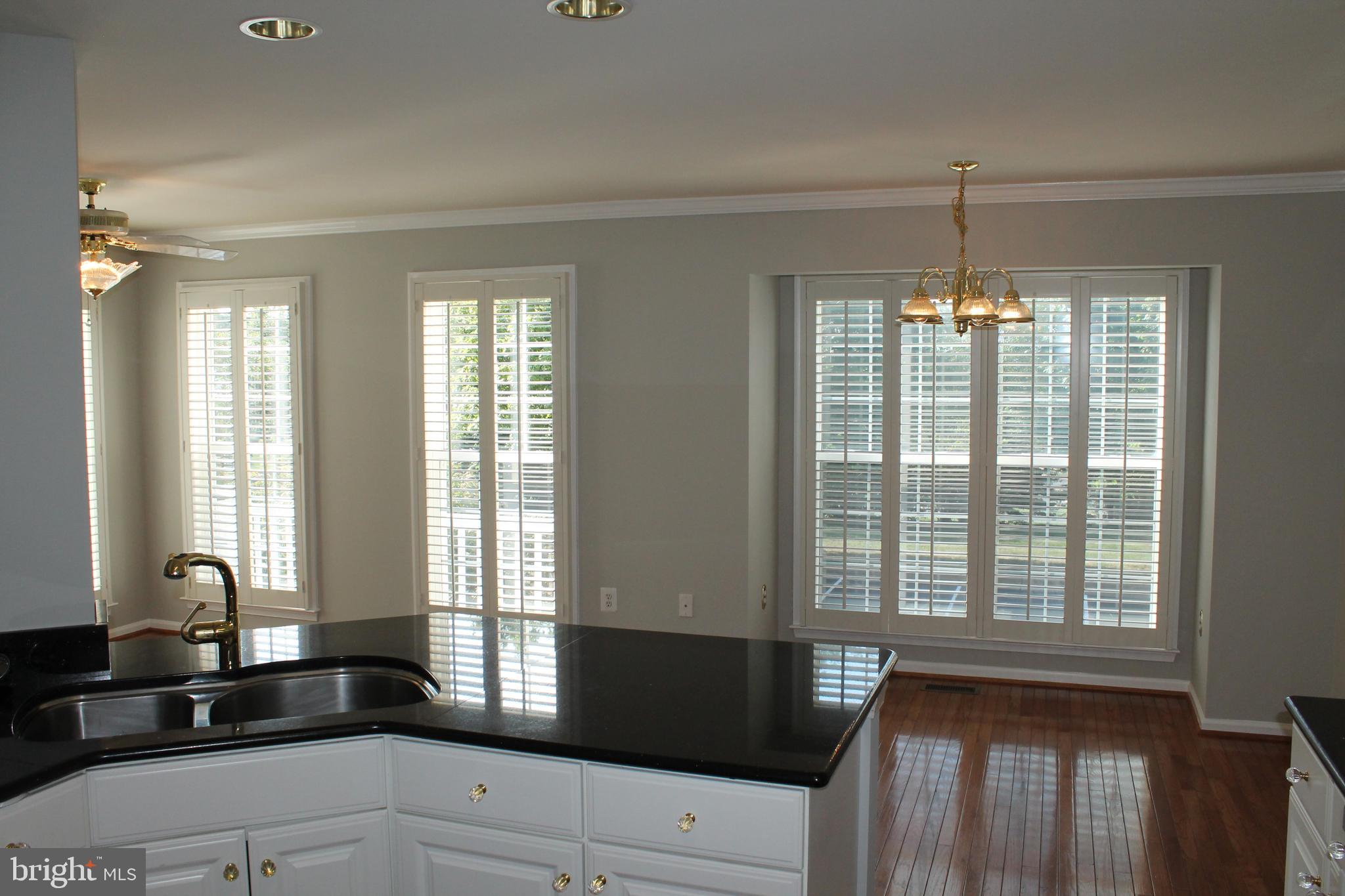 POTOMAC LAKES - Residential Lease