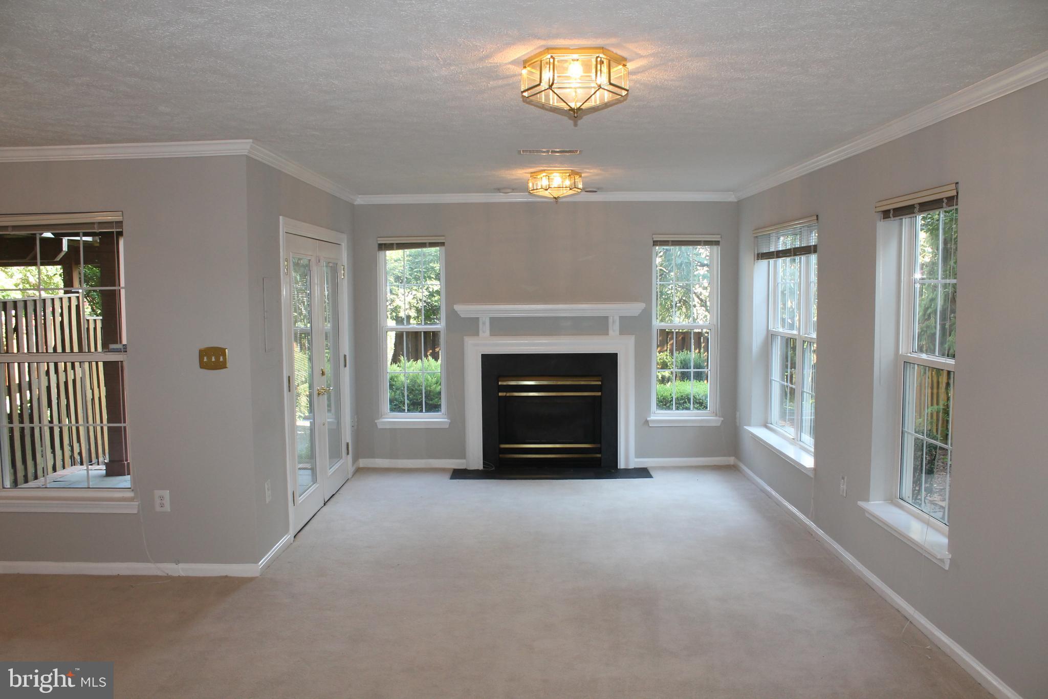 POTOMAC LAKES - Residential Lease