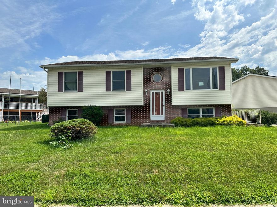 Great accessible location. 3 bedroom split foyer with tons of space and an addition...Hold Harmless must be signed for all parties entering the property..Do not schedule a showing without reading the instructions in the agent remarks. If a showing is requested without following the showing agent instructions it will be declined. Offer deadline is Tuesday September 19th at 5pm..