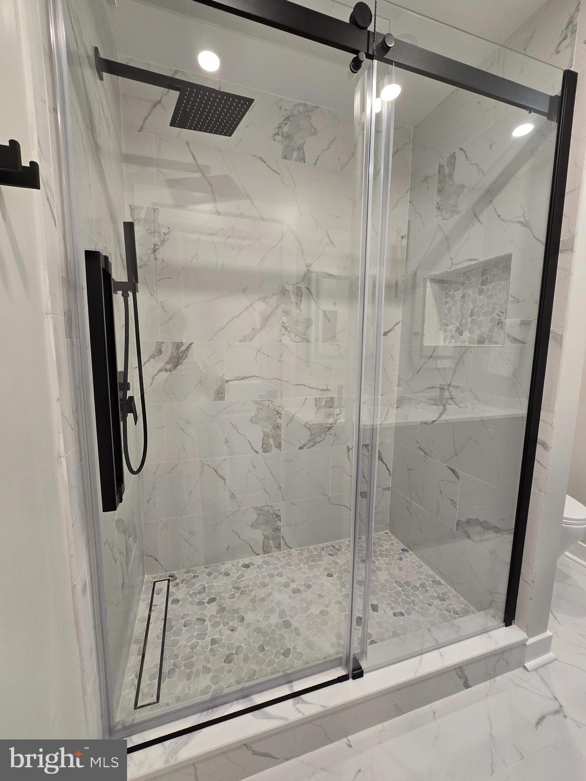 MUNSON HILL - Residential