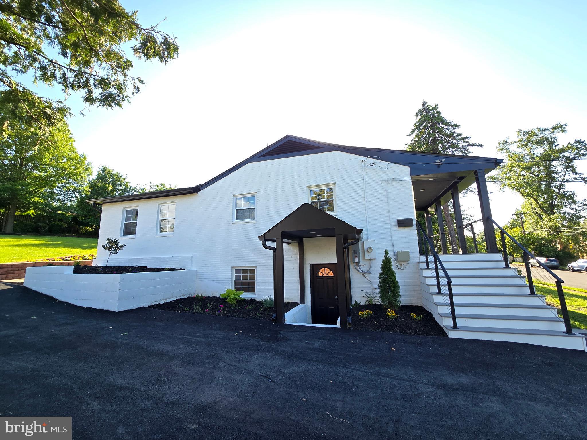 MUNSON HILL - Residential