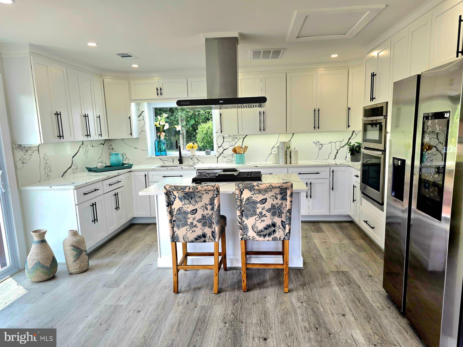 MUNSON HILL - Residential