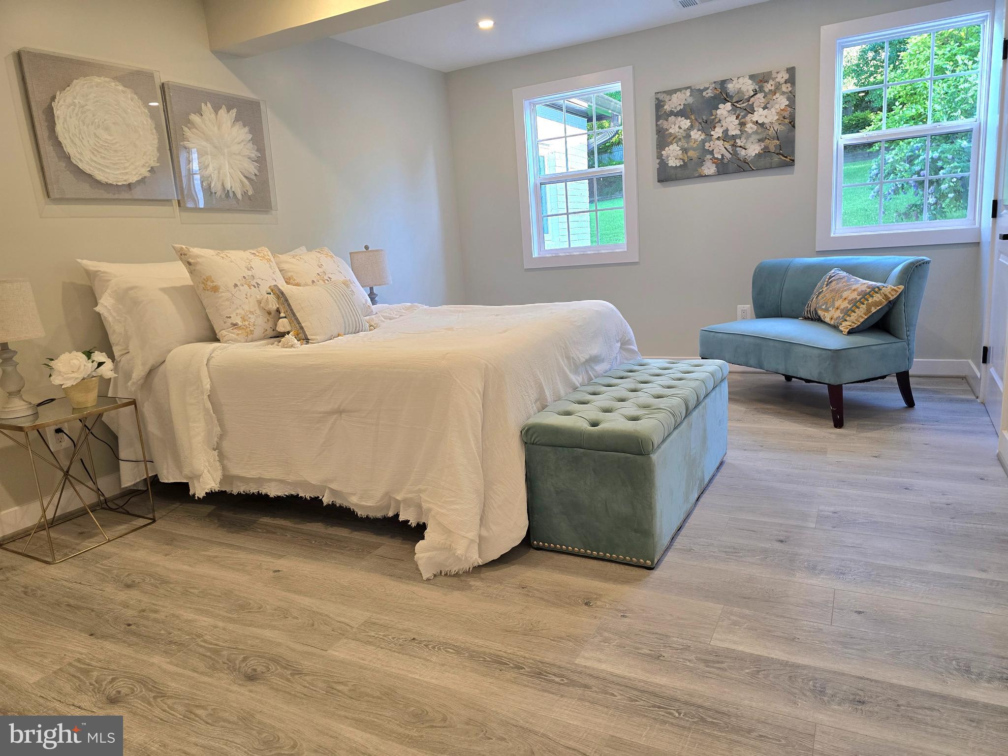 MUNSON HILL - Residential