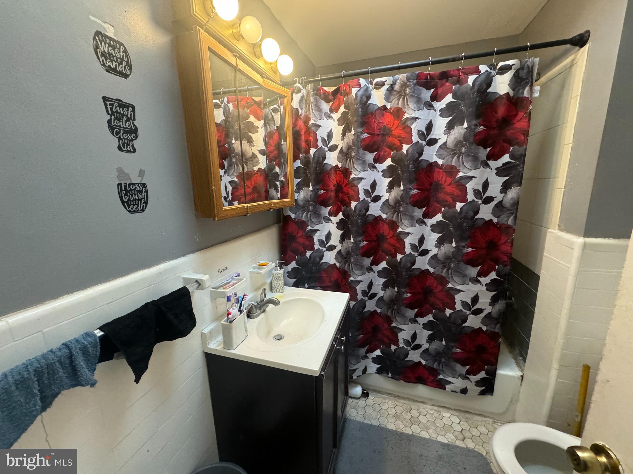 MAYFAIR - Residential