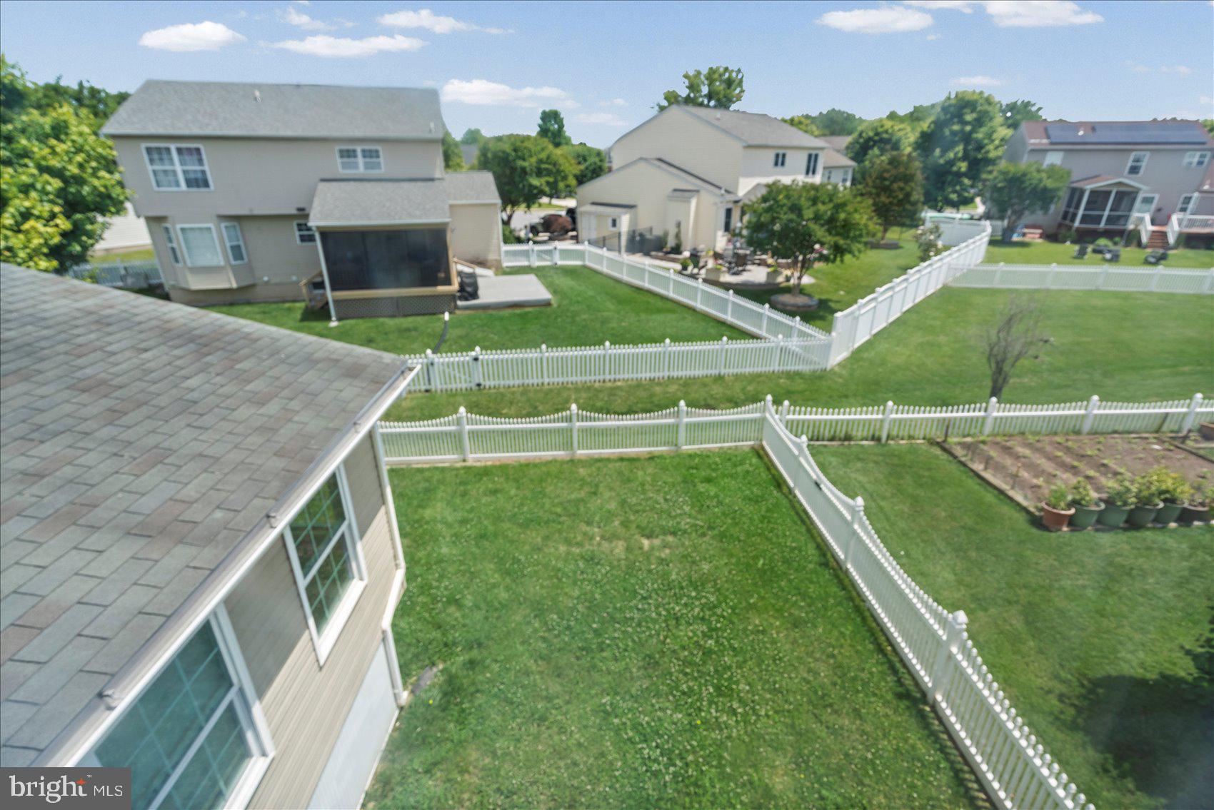 BEACHWOOD ESTATES - Residential