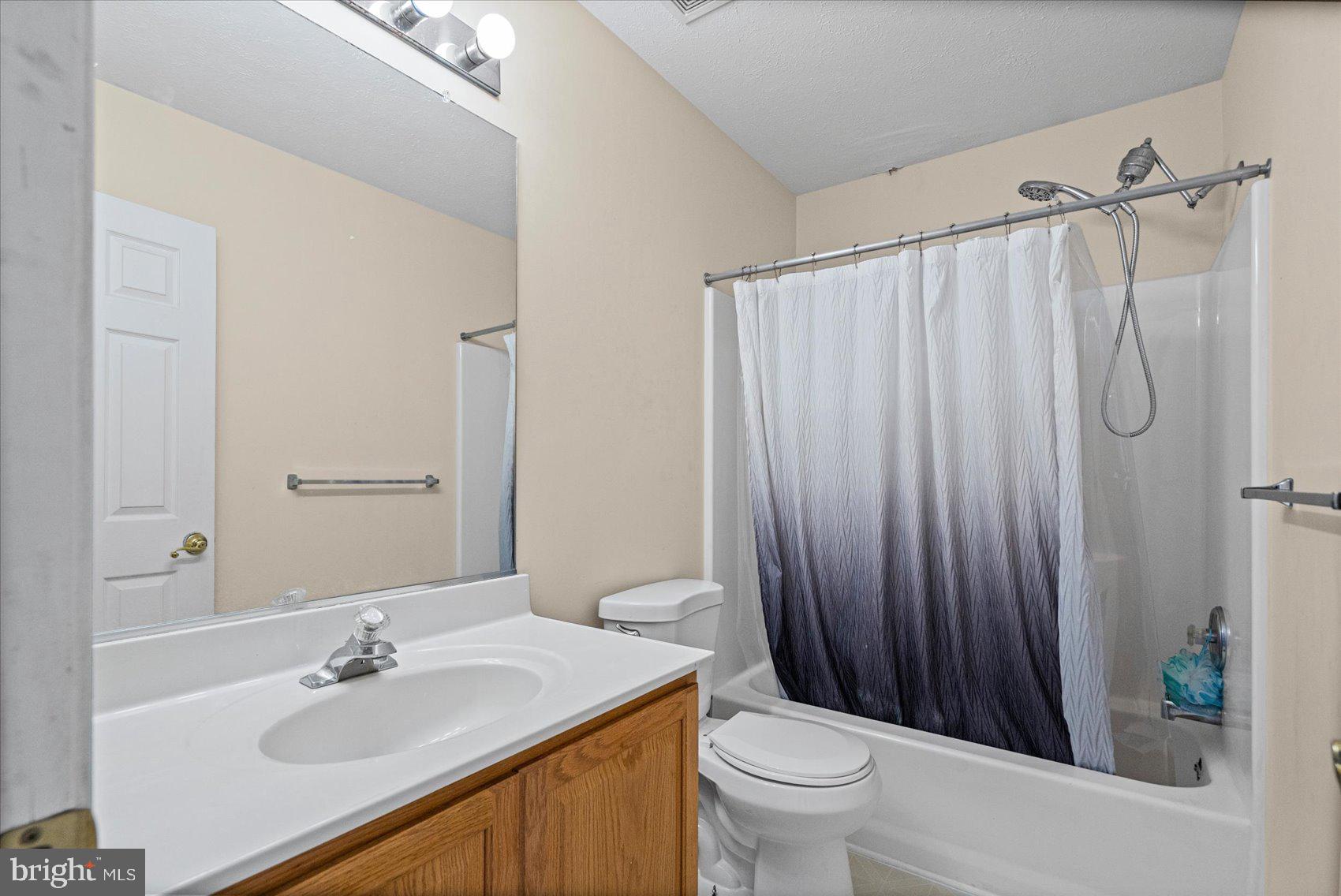 BEACHWOOD ESTATES - Residential