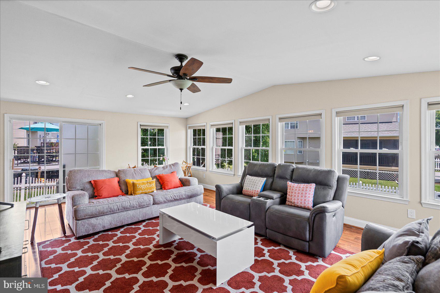 BEACHWOOD ESTATES - Residential