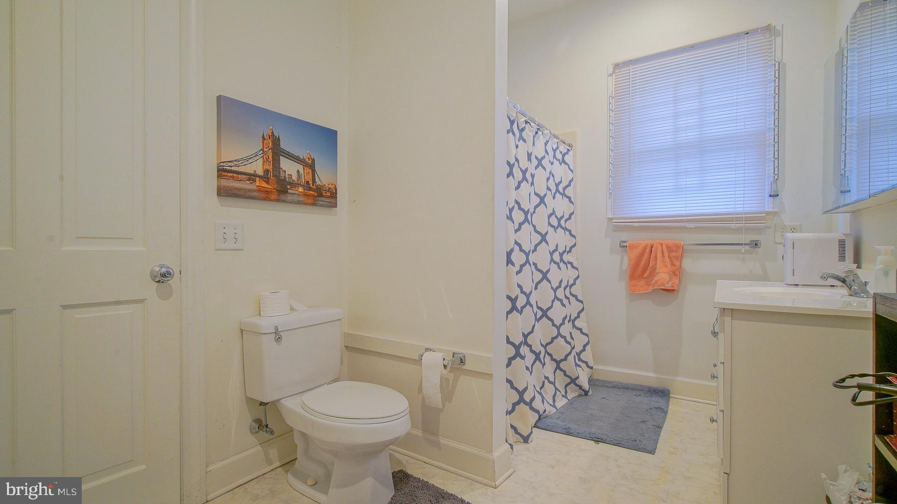 CHESTERTOWN - Residential Income