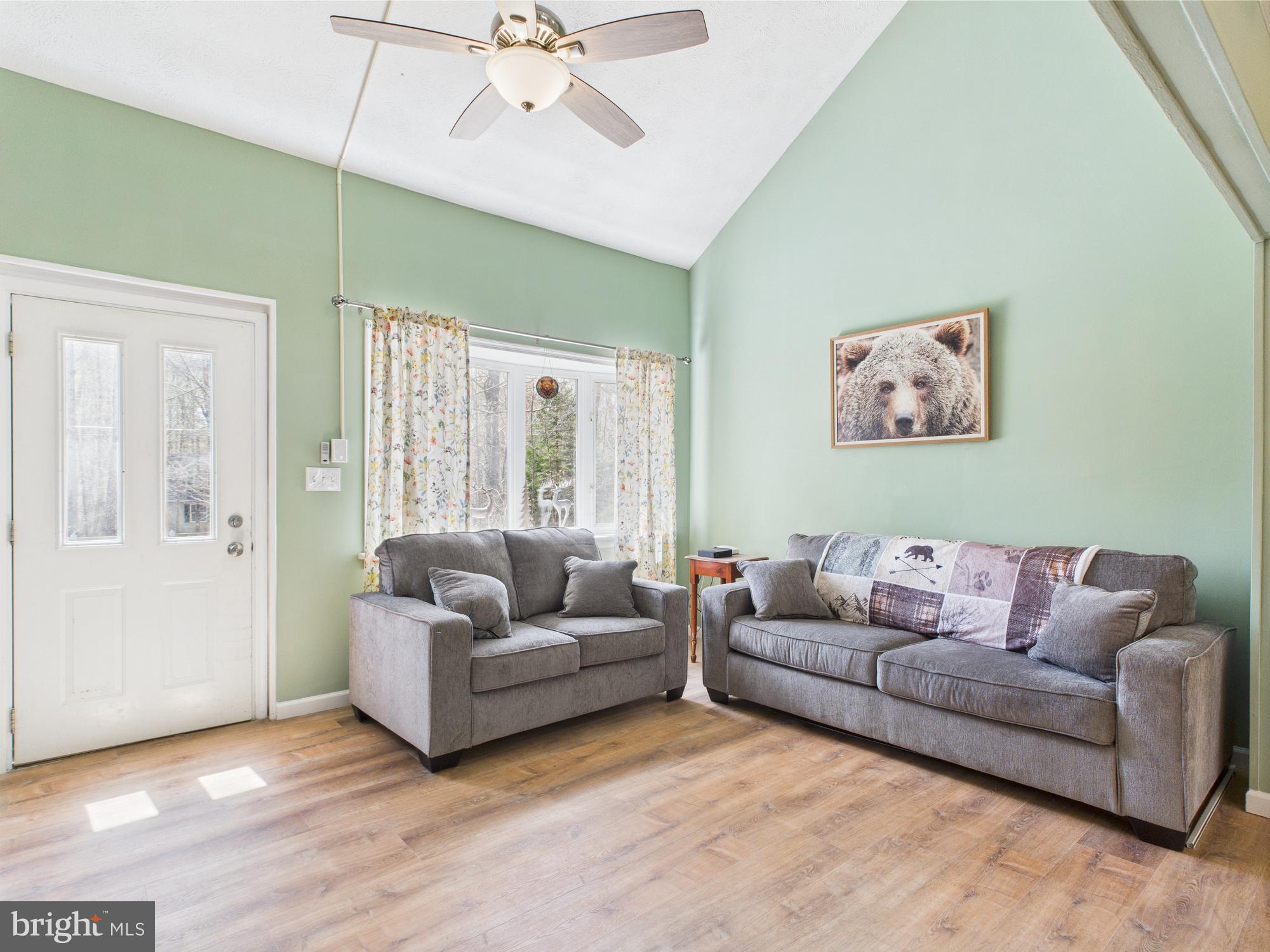 4105 WILCOX COURT