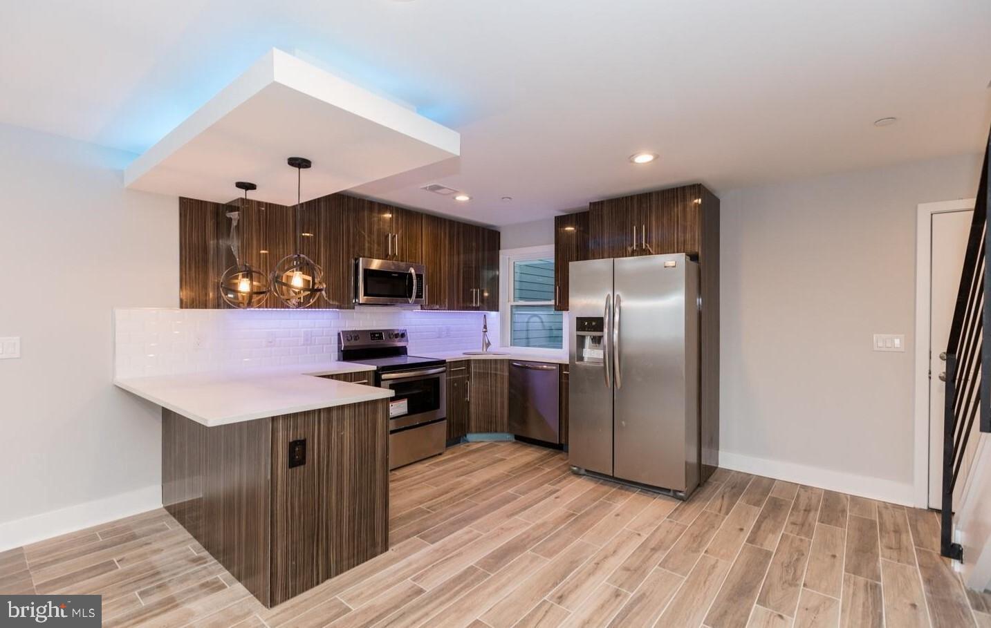 EAST KENSINGTON - Residential Lease