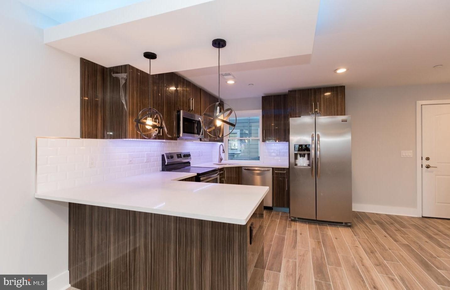 EAST KENSINGTON - Residential Lease