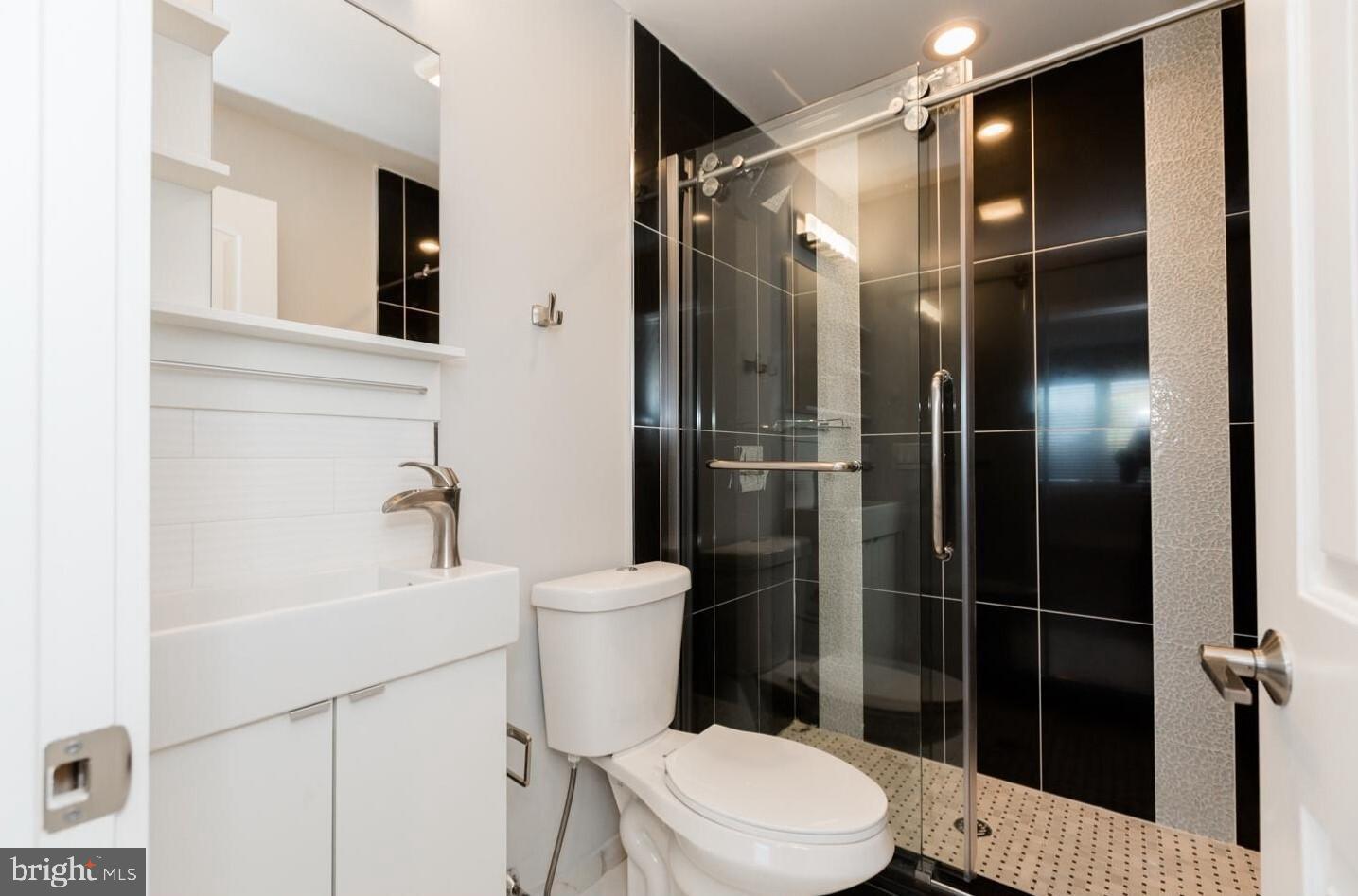 EAST KENSINGTON - Residential Lease