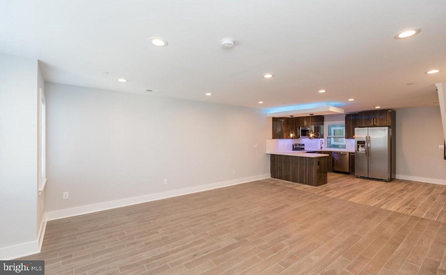 EAST KENSINGTON - Residential Lease