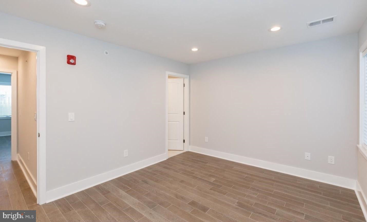 EAST KENSINGTON - Residential Lease