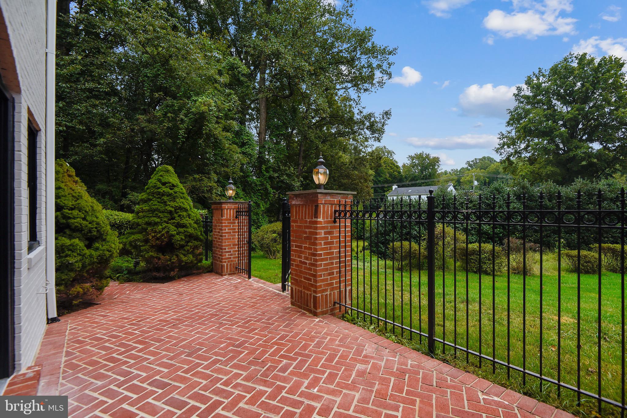 OLDE SWINKS MILL ESTATES - Residential