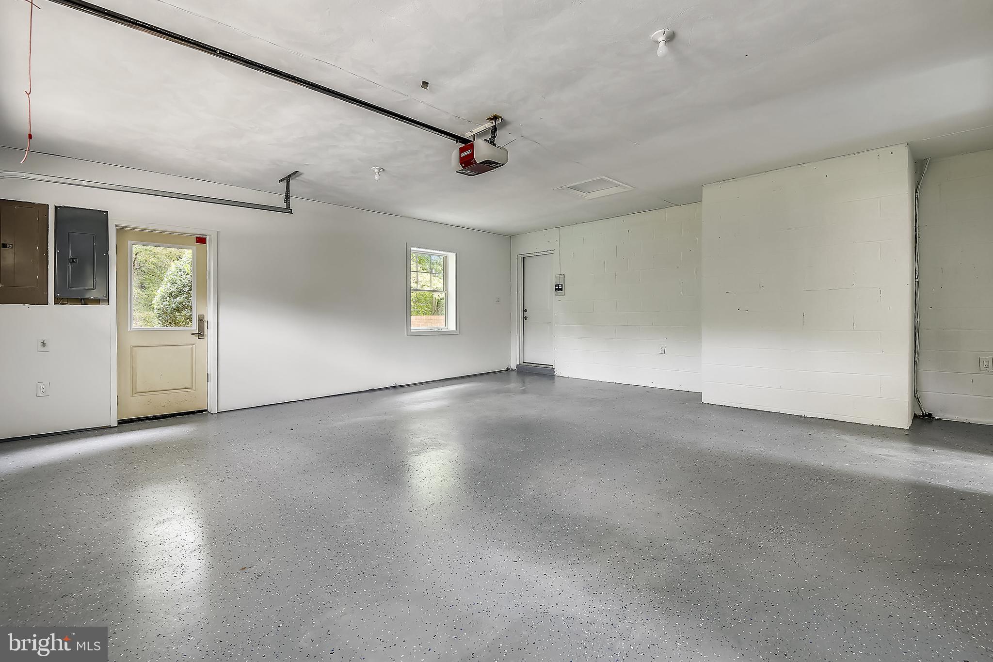 OLDE SWINKS MILL ESTATES - Residential