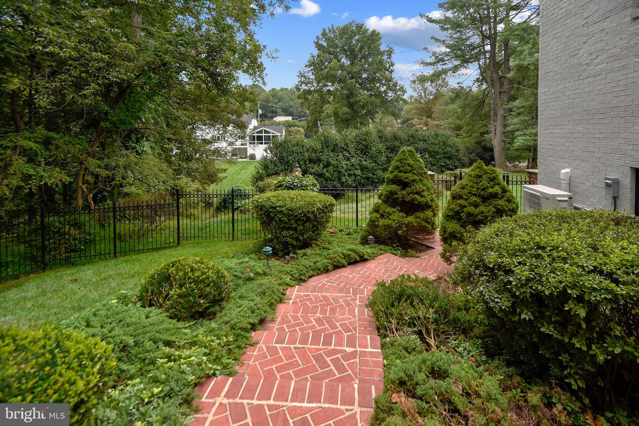 OLDE SWINKS MILL ESTATES - Residential