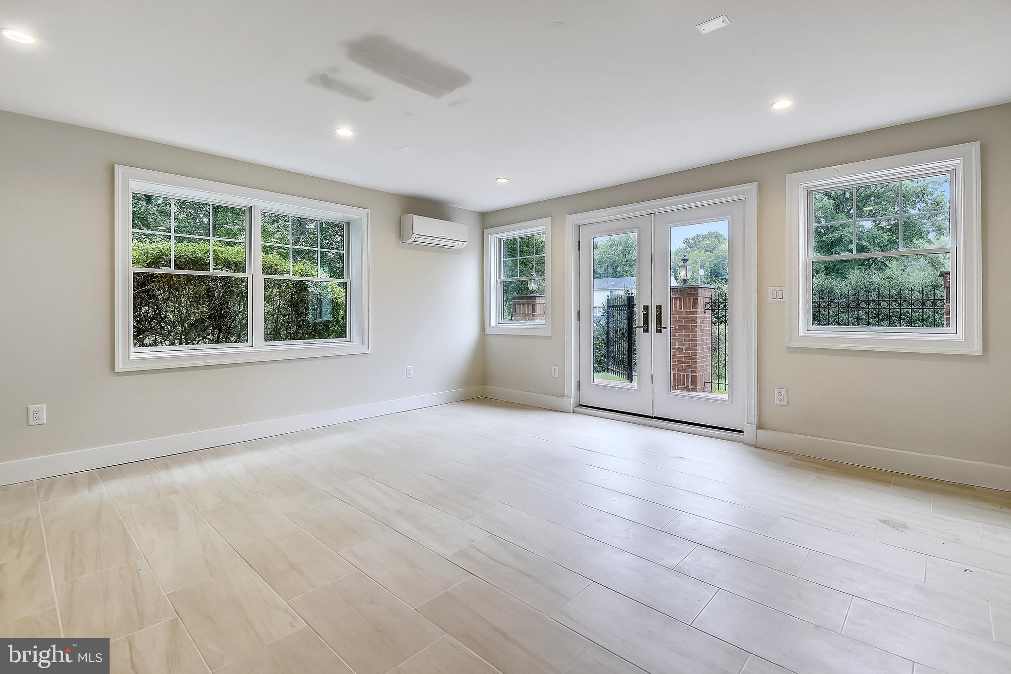 OLDE SWINKS MILL ESTATES - Residential