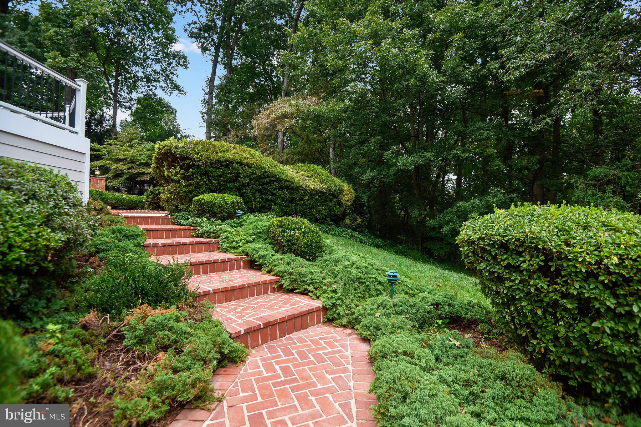 OLDE SWINKS MILL ESTATES - Residential