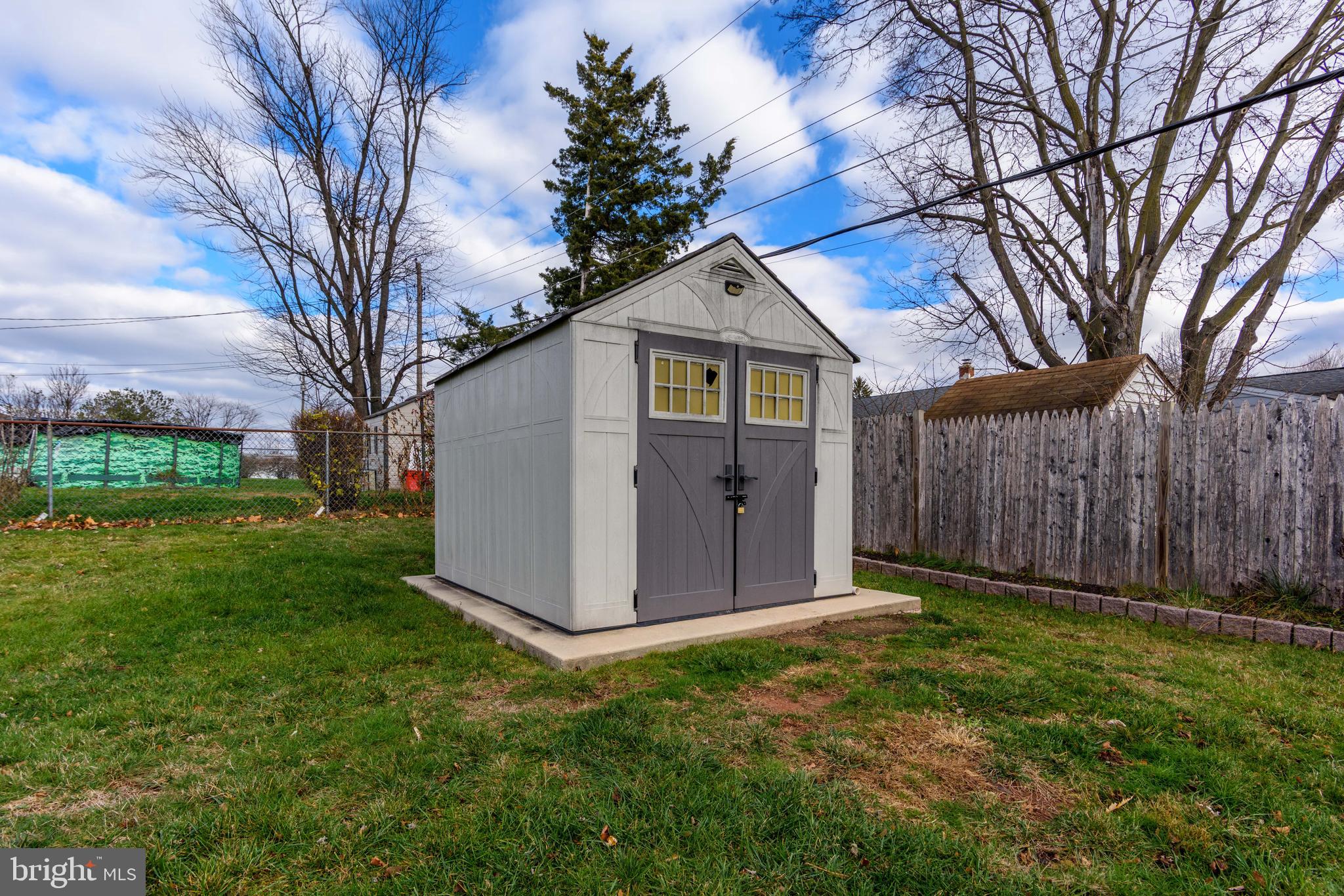 SHOPES GARDEN - Residential