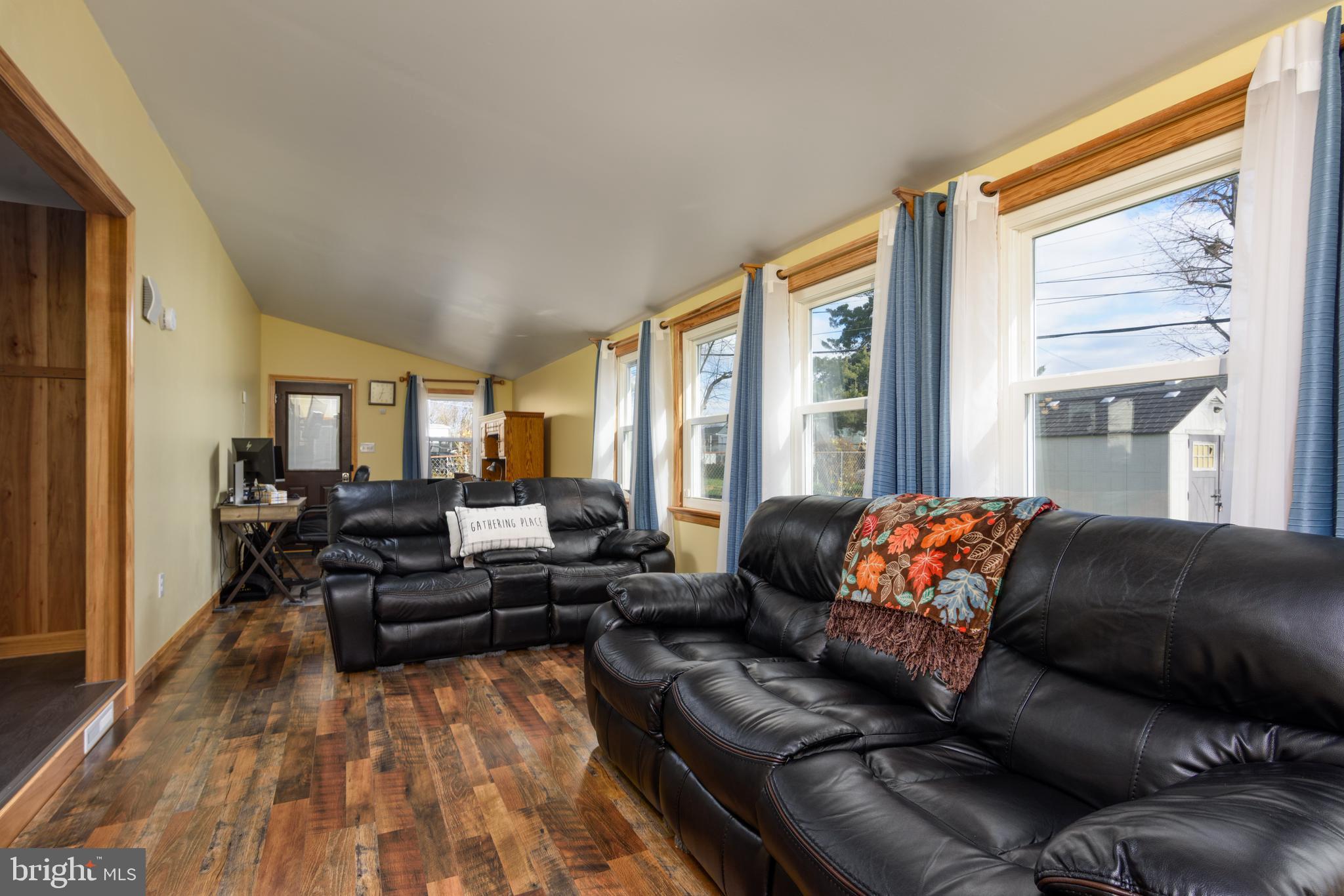 SHOPES GARDEN - Residential