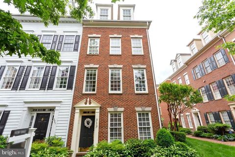 Photo of 319 S Fayette Street, ALEXANDRIA, VA 22314 (MLS # VAAX2063510)
