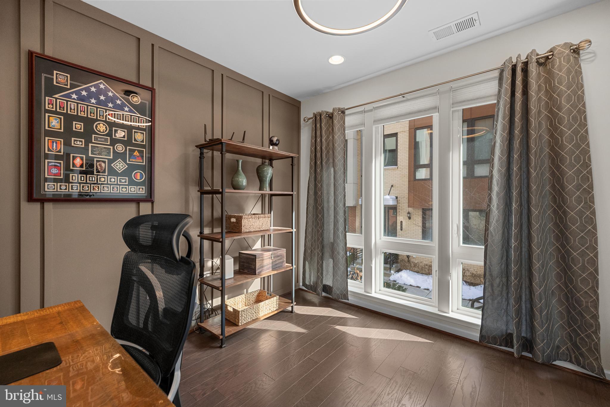 CAMBRIA SQUARE - Residential