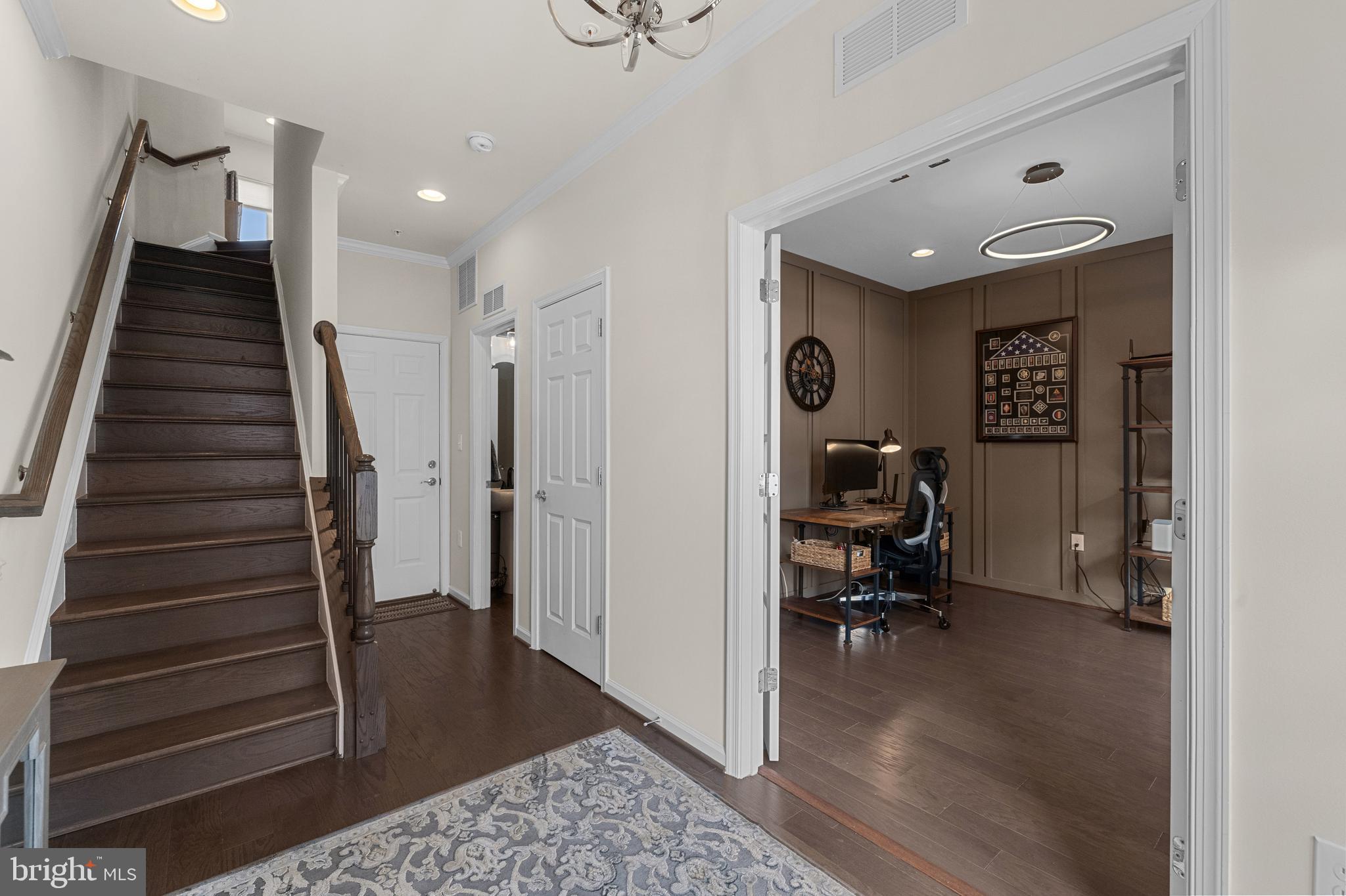 CAMBRIA SQUARE - Residential