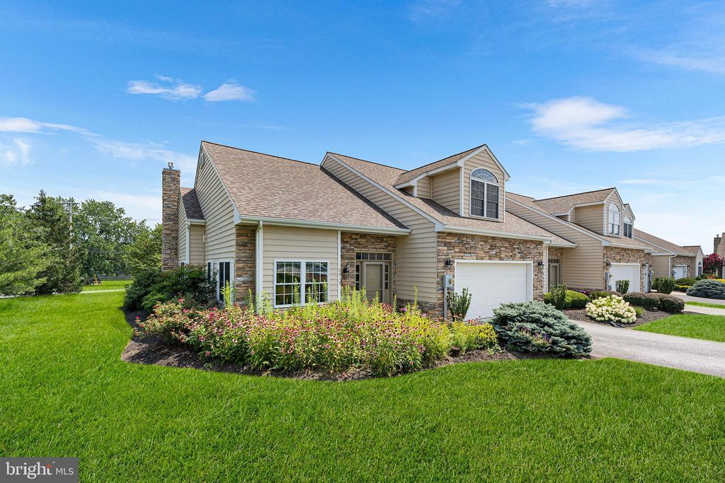 Photo of 2919 Sloane Circle #10, YORK, PA 17404 (MLS # PAYK2087326)