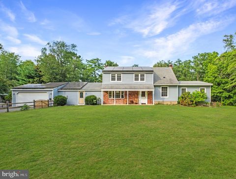 2 HOLLY DRIVE MEDFORD NJ 08055