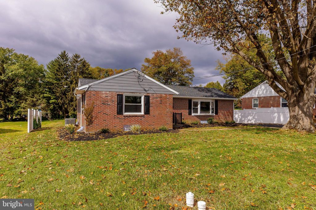 Photo of 373 BARBARA ST, MILLERSVILLE, PA 17551 (MLS # PALA2041372)