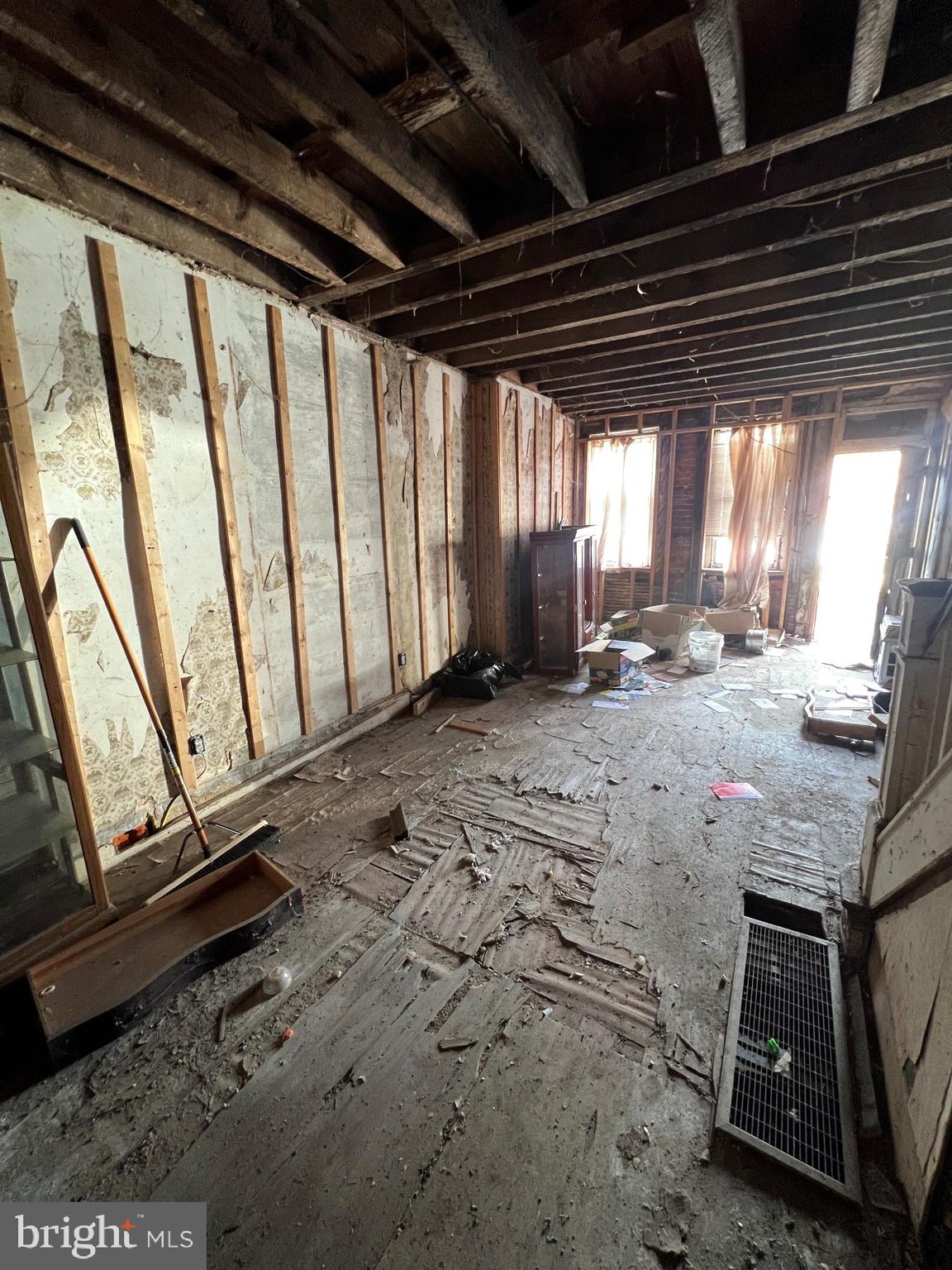 KENSINGTON - Residential