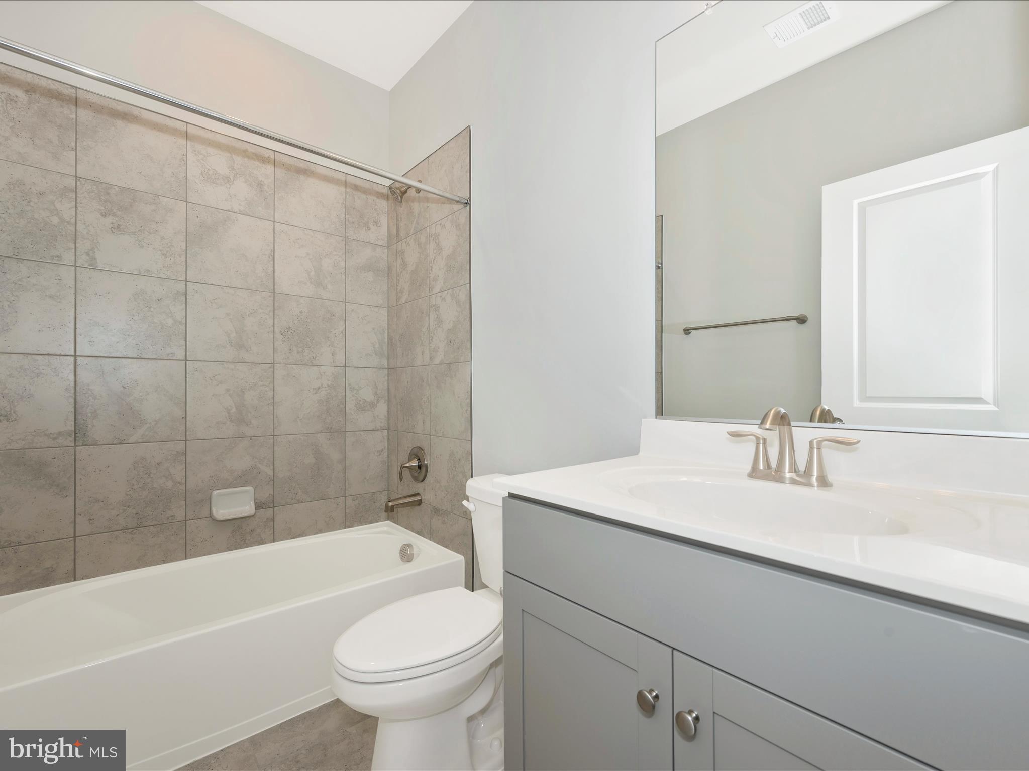 CROWN FARM - Residential Lease