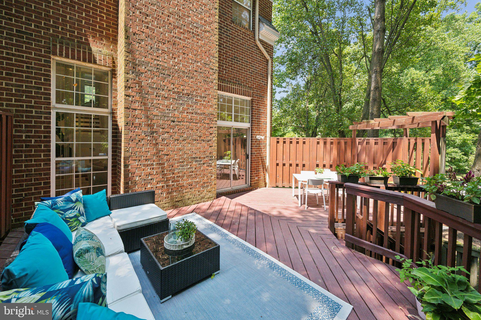 OLD GEORGETOWN VILLAGE - Residential