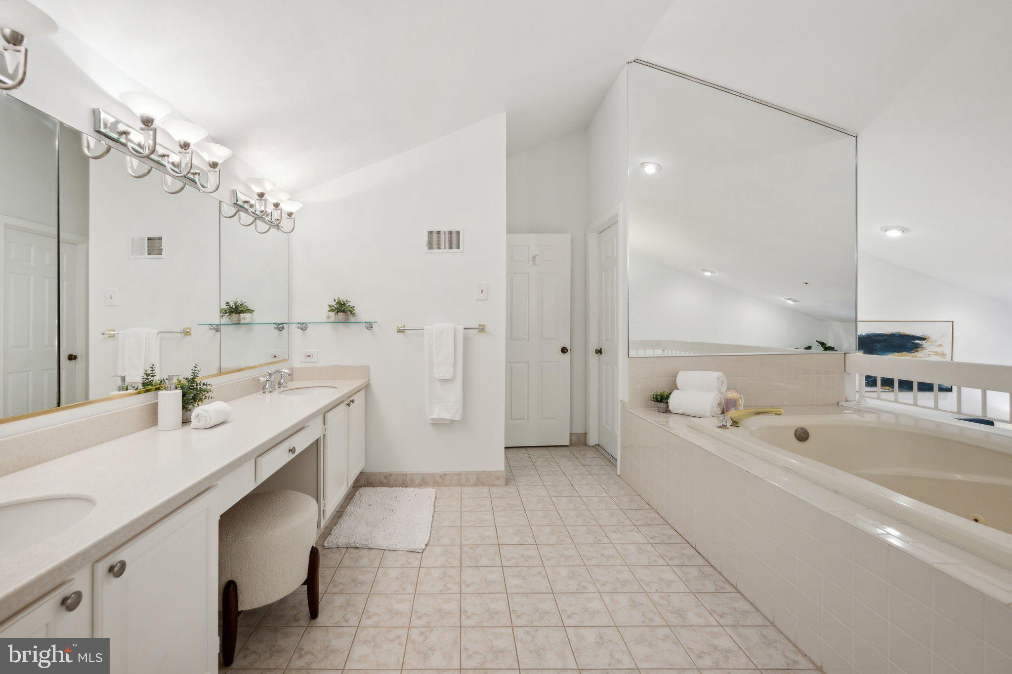 OLD GEORGETOWN VILLAGE - Residential