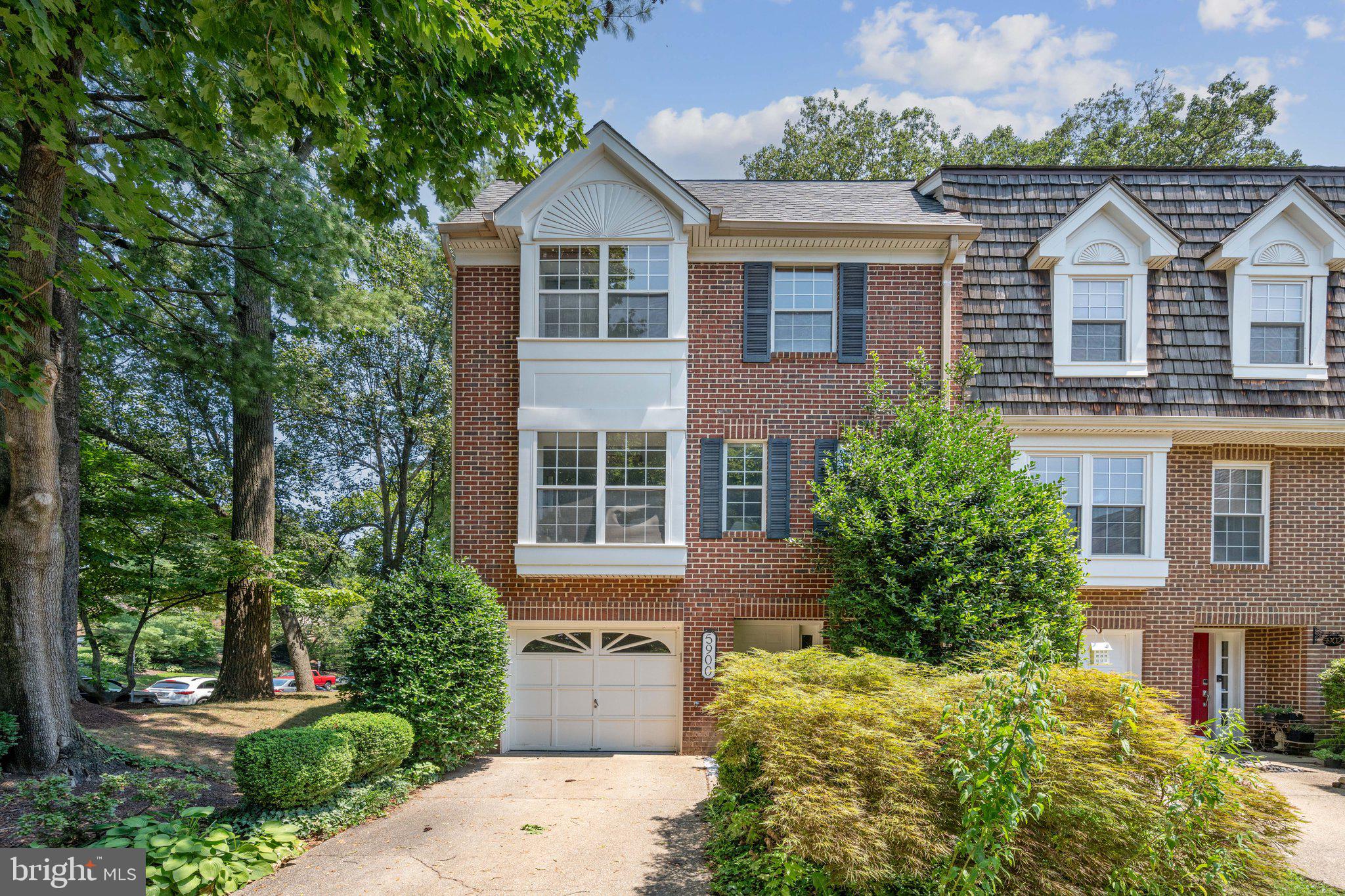 OLD GEORGETOWN VILLAGE - Residential