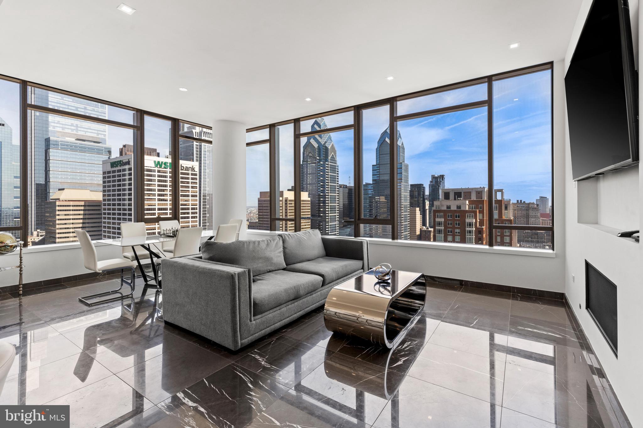 RITTENHOUSE SQUARE - Residential